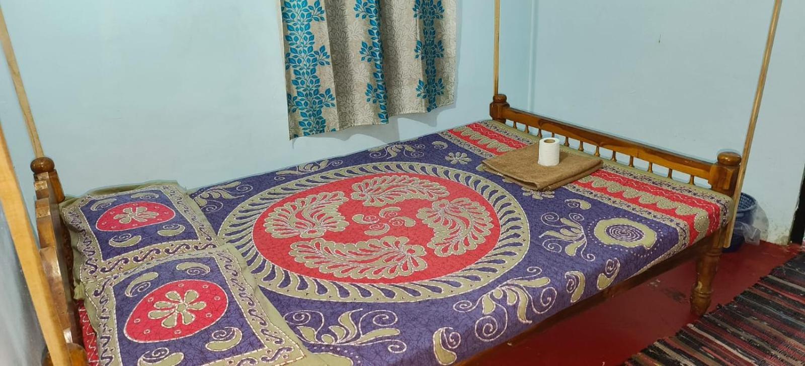 Hotel The Blues à Alappuzha Chambre photo