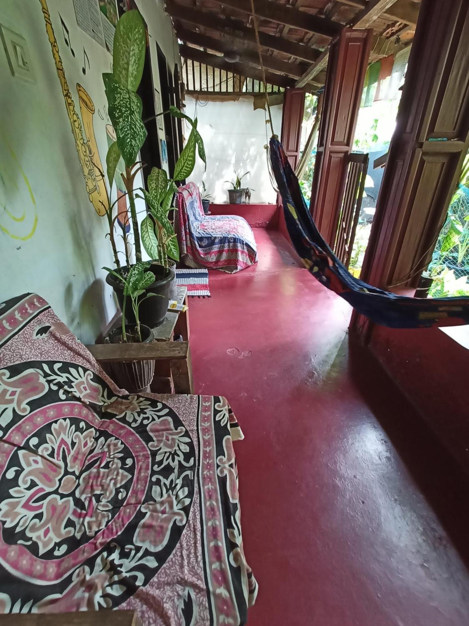 Hotel The Blues à Alappuzha Extérieur photo